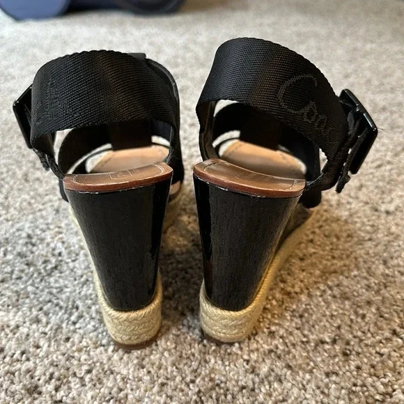 Gorgeous Coach Sandals, 6.5B, EEUC - Picture 4 of 6